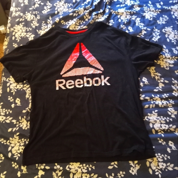 Reebok T-shirt - Picture 1 of 1